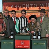 Midnight Chase takes victory at Argento Chase 2012 Cheltenham Festival Trials Day